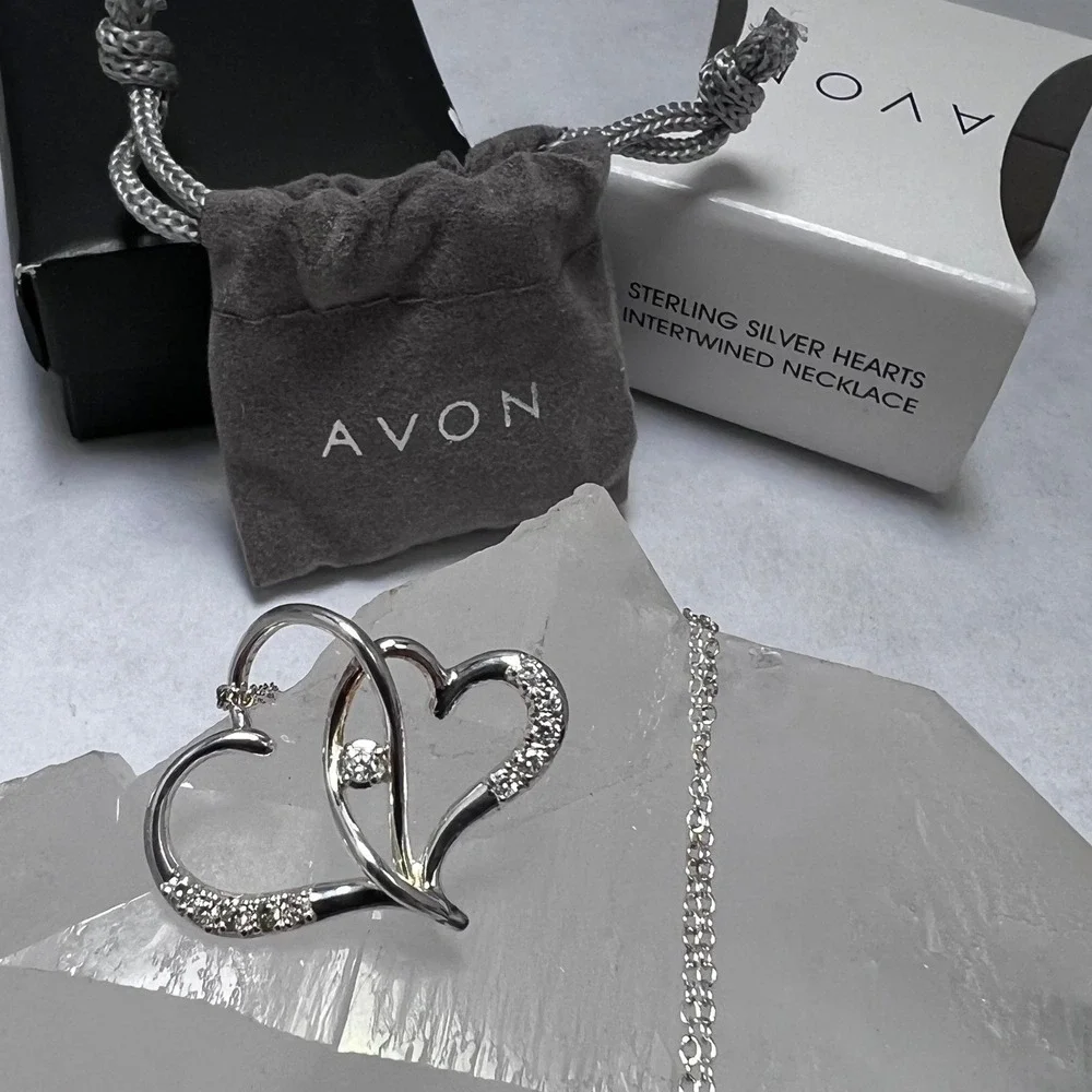 Avon Sterling Silver Intertwined Hearts Necklace Clear Stone Accents 925 Boxed